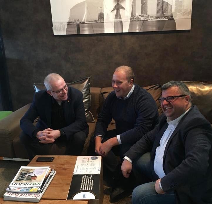 Werkbezoek met VVD Kamerlid Thierry Aartsen aan onze leden