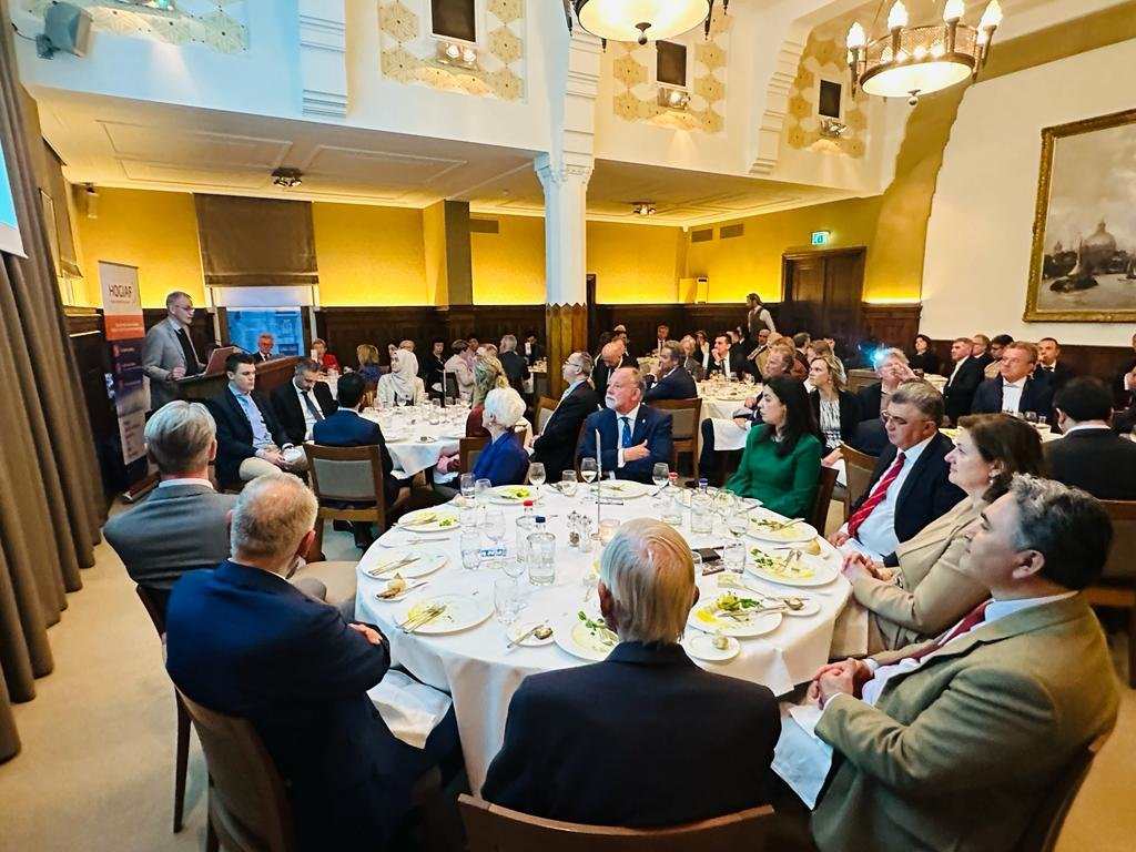 Het traditionele voorjaarsdiner van HOGİAF